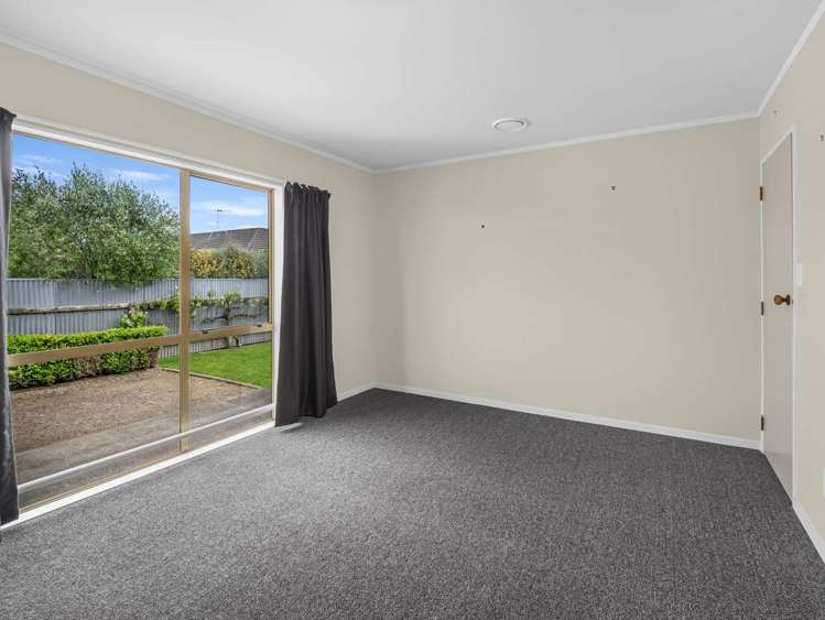 3 Kirkcaldie Grove Levin_23