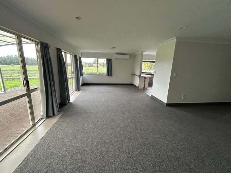 36 Loop Road 2810_5