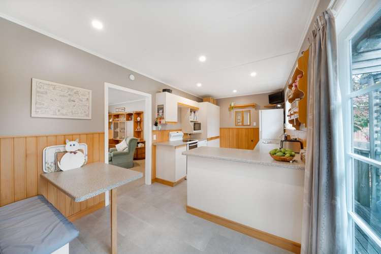 64 Taylor Terrace Tawa_6