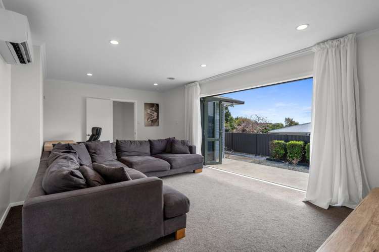 38 Churchill Avenue Richmond_21