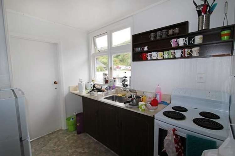 84 Queen Street North Dunedin_13