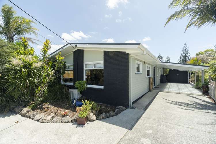 10 Te Puia Street Kamo_32