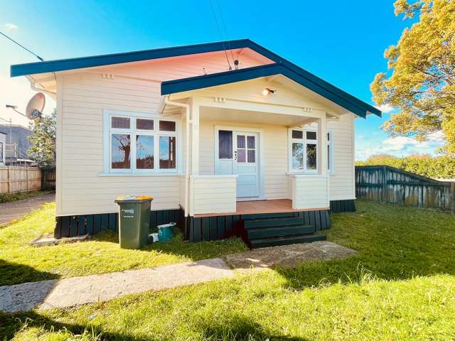 Close to School 3BR Home in Papakura