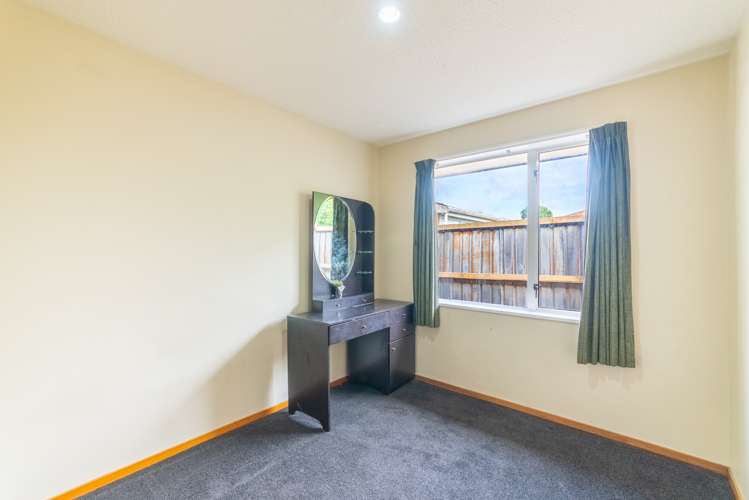 2/19 Branston Street Hornby_14