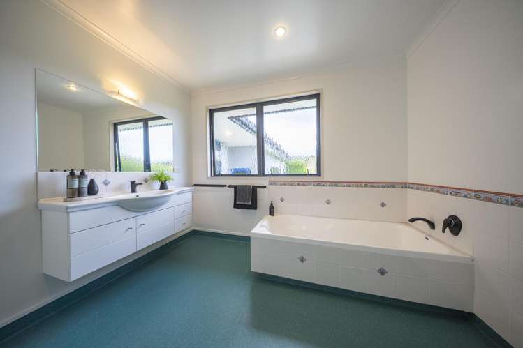 108 William Stephen Road Te Anau_28
