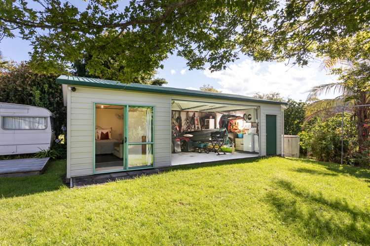 2 Wigmore Crescent Hahei_11