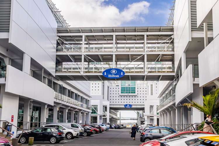 Unit 8/145 Quay Street City Centre_1