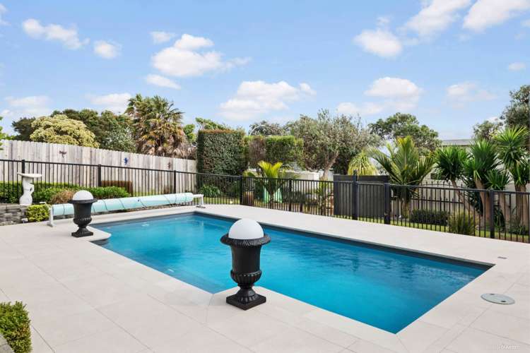 61 Alec Craig Way Gulf Harbour_19