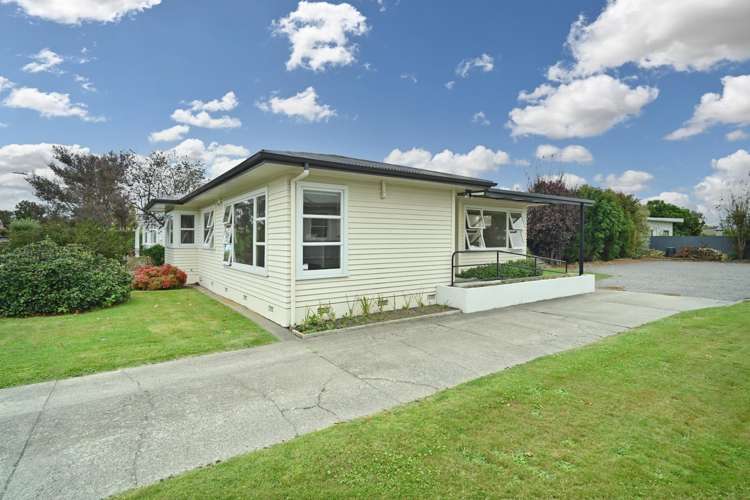 305 King Street South_0