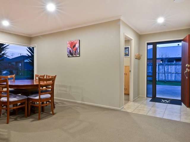 34 Stoneleigh Drive Chartwell_4