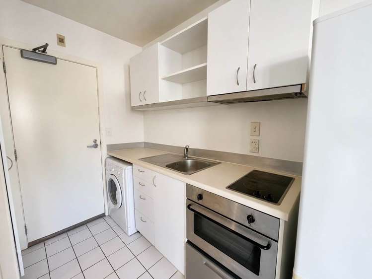 13b/81 Wakefield Street City Centre_3
