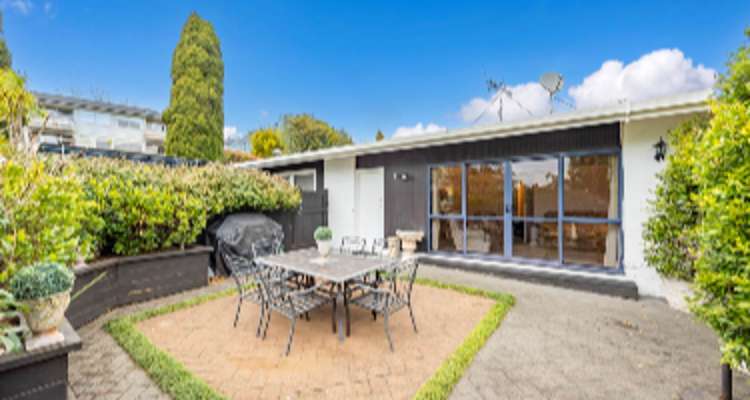 2/41a Manawa Road_0