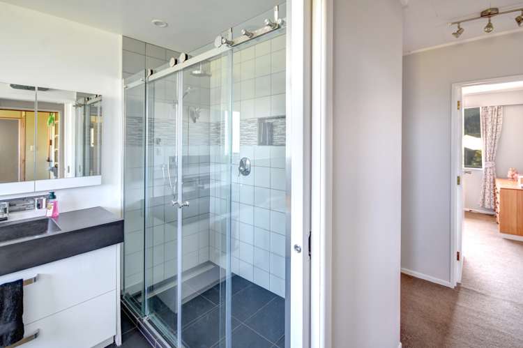 27 Lynas Street Outram_13