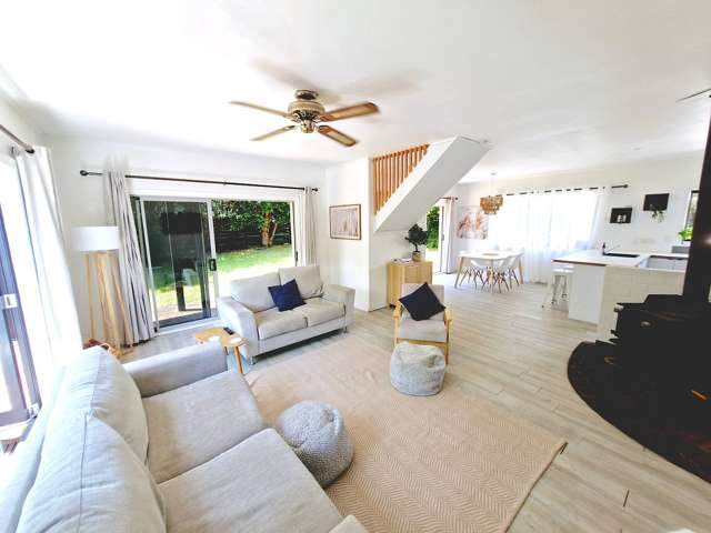 Spacious 4 Bedroom, short-term fully furnished