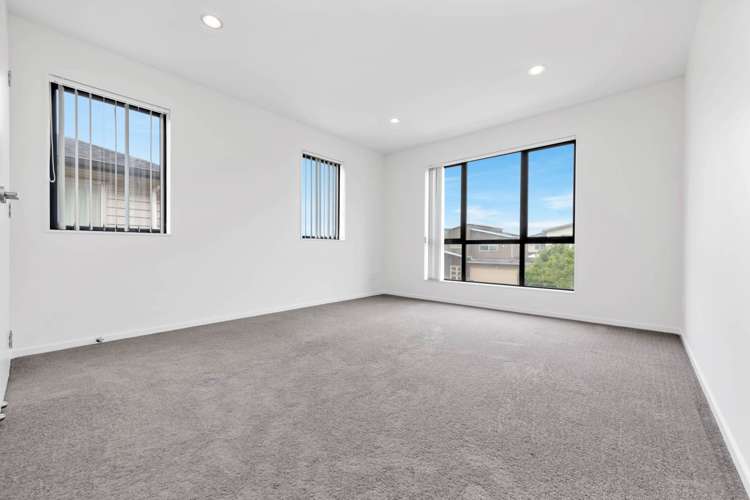 37 Rosewell Crescent Flat Bush_17