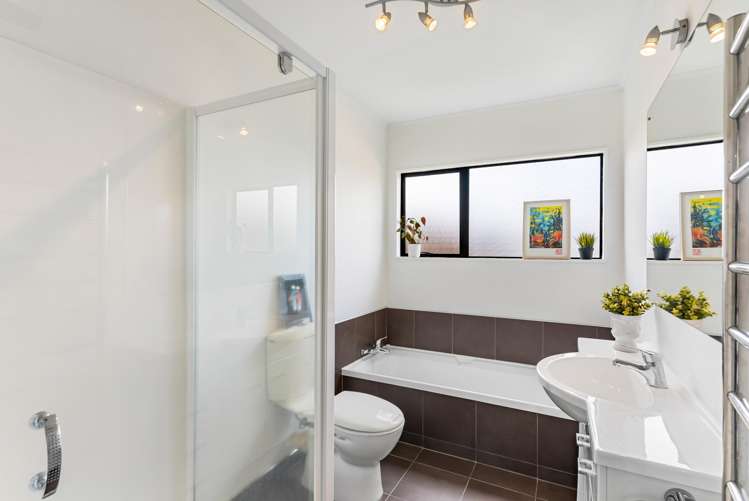 2/11 Waratah Street Birkenhead_20