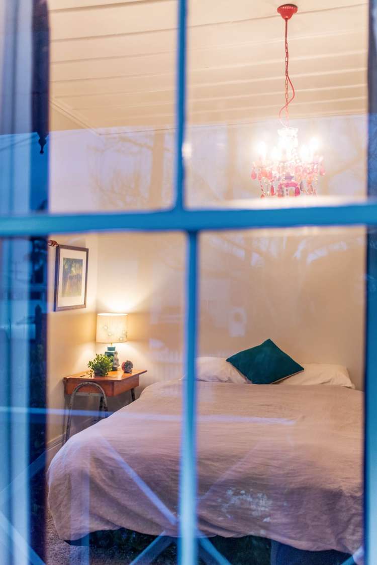 2/2 Evan Street Belmont_12