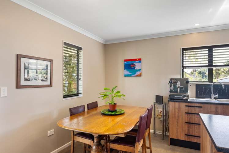 22 Kiharoa Street Otaki Beach_17