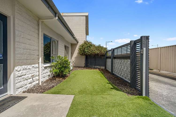 3/214 Annesbrook Drive 1951_1