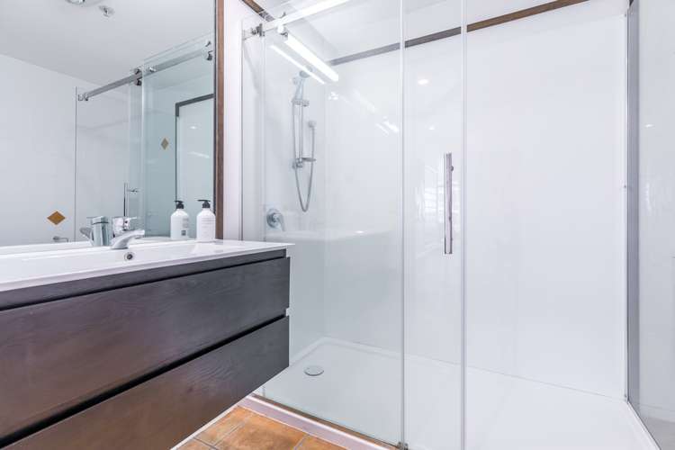 8b/18 Hobson Street Auckland Central_17