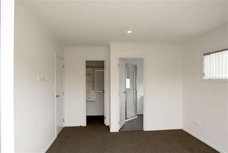 6 Charlotte Crescent Dinsdale_3