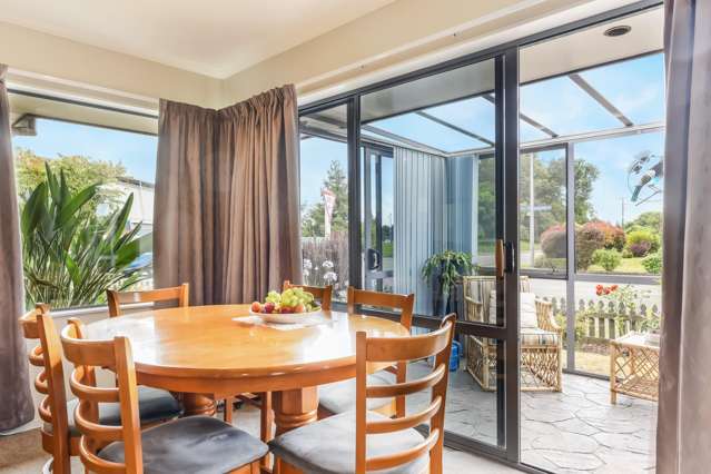 125 Saxton Road Stoke_1