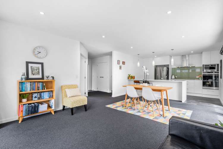 9 Cory Jane Grove Riverstone Terraces_5