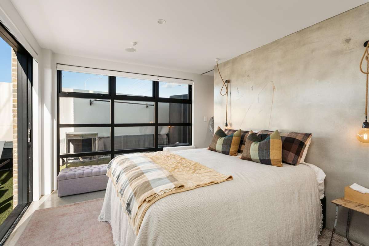212 Marine Parade_2