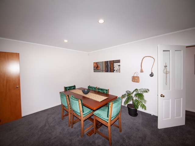 6 Myers Grove Churton Park_3