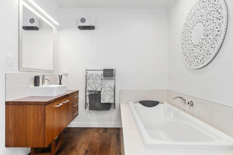 12c Gumdiggers Lane Riverhead_17