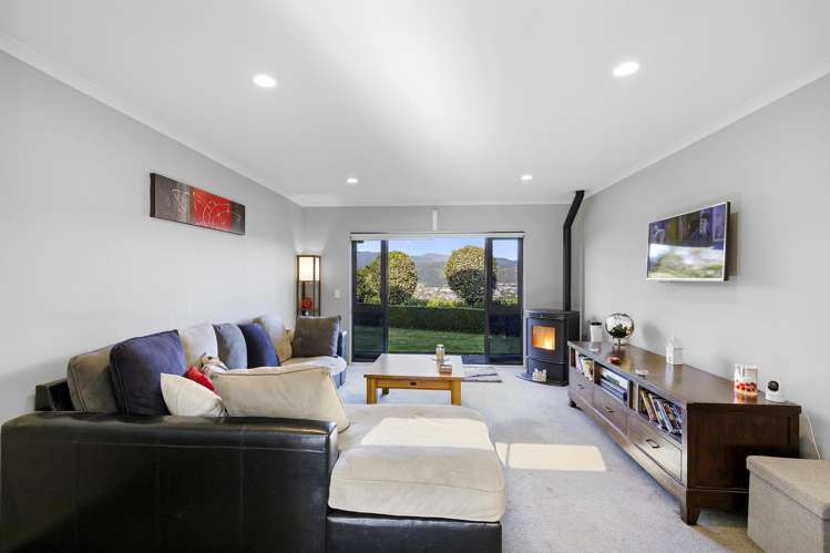 17 Garrett Place Riverstone Terraces_11