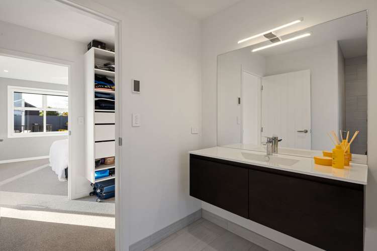 85 Alan Livingston Drive Cambridge_17