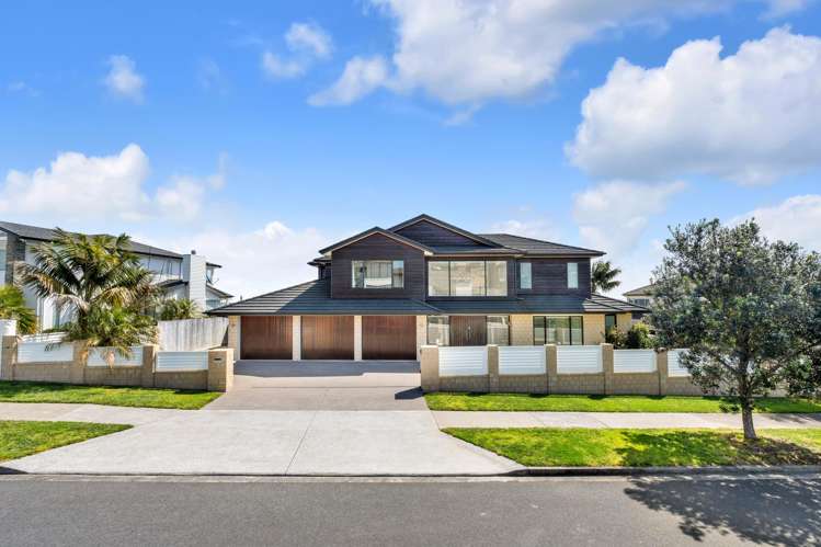 39 Armstrong Farm Drive East Tamaki Heights_3