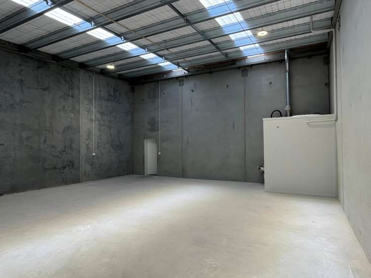 8/1 Lake Bryndwr Lane Burnside_13