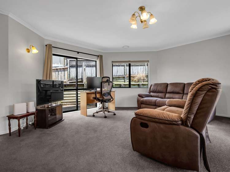 13 Guernsey Place Grandview Heights_20