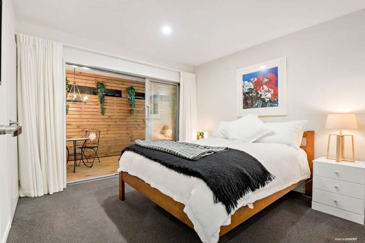 2-30B Kempthorne Crescent Mission Bay_7