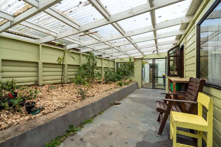 27 Dundonald Street Tainui_12