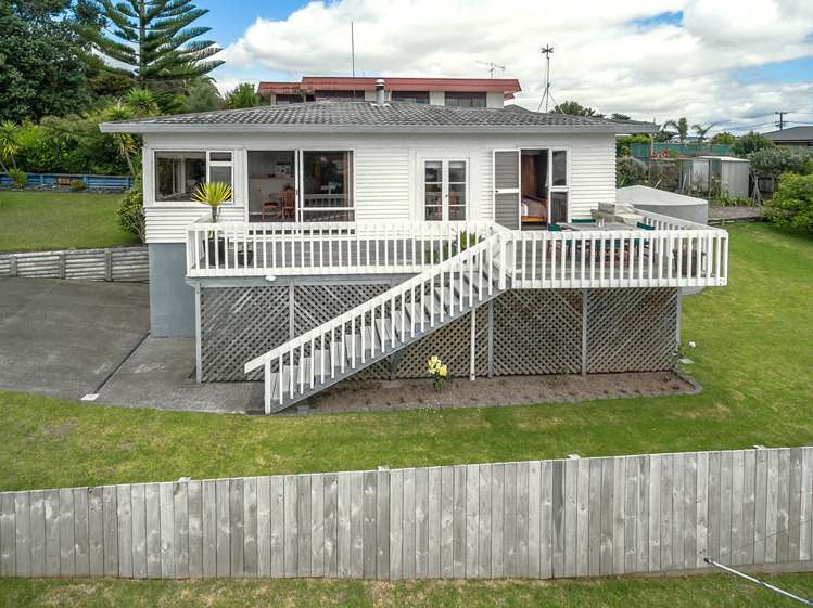 4 Crown Road Tindalls Beach_2
