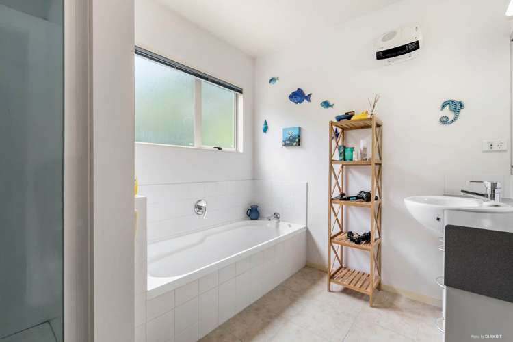 27 Slowater Lane Puhoi_13