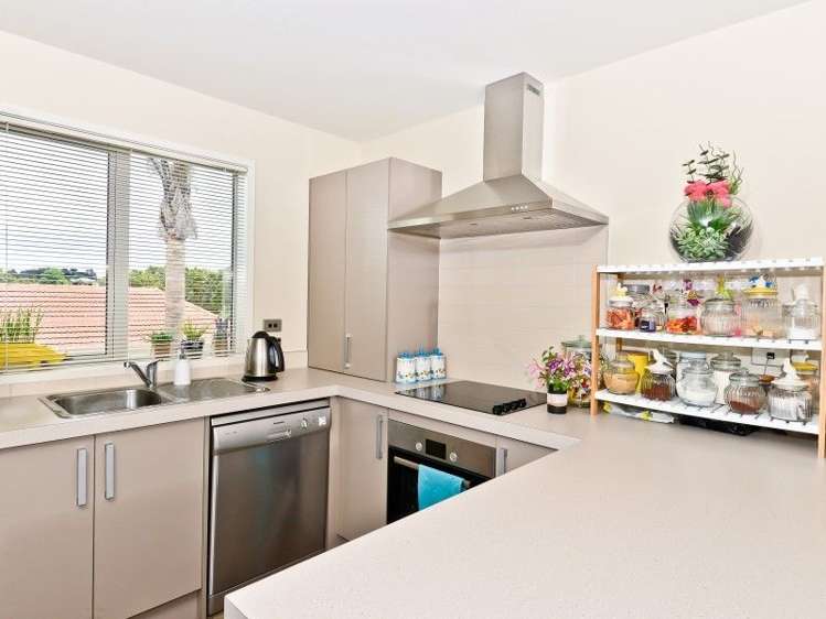 2/9 Wellington Street Hamilton East_11