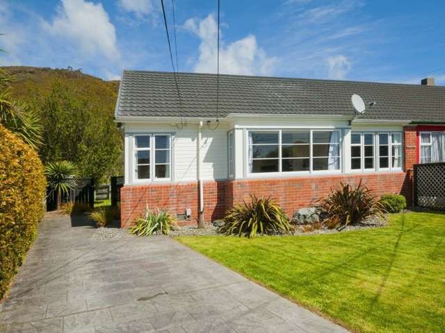 54 Waddington Drive Naenae_1