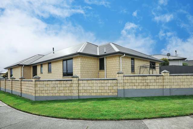 119 Edinburgh Crescent Waikiwi_2