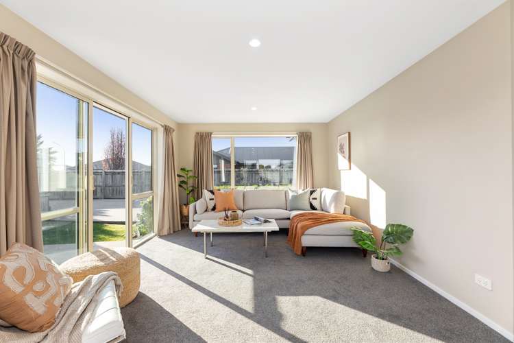 14 Avening Close Blenheim Central_10