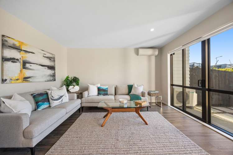 21 Irving Place Hobsonville_11