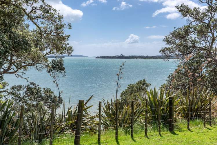 389 Clifton Road Whitford_10