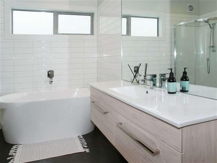 90 Muri Road Pukerua Bay_16