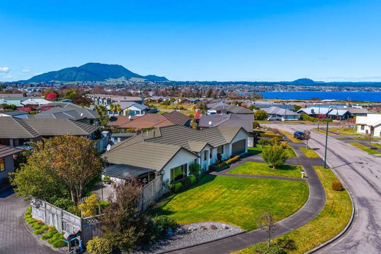 5 Woburn Place Nukuhau_24