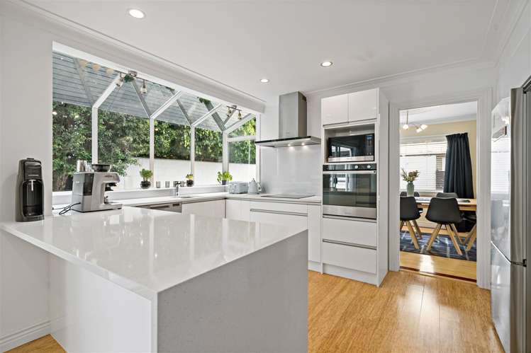 2/26 Esmonde Road Takapuna_6