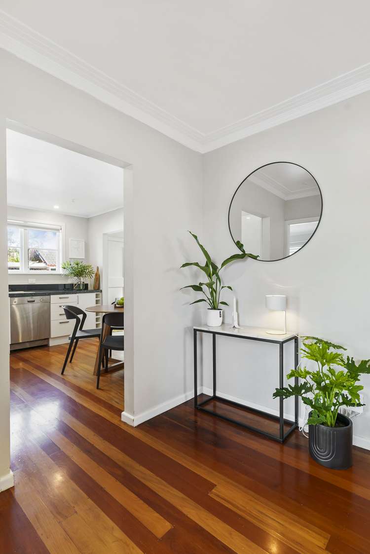 9 Glengarry Road Glen Eden_3