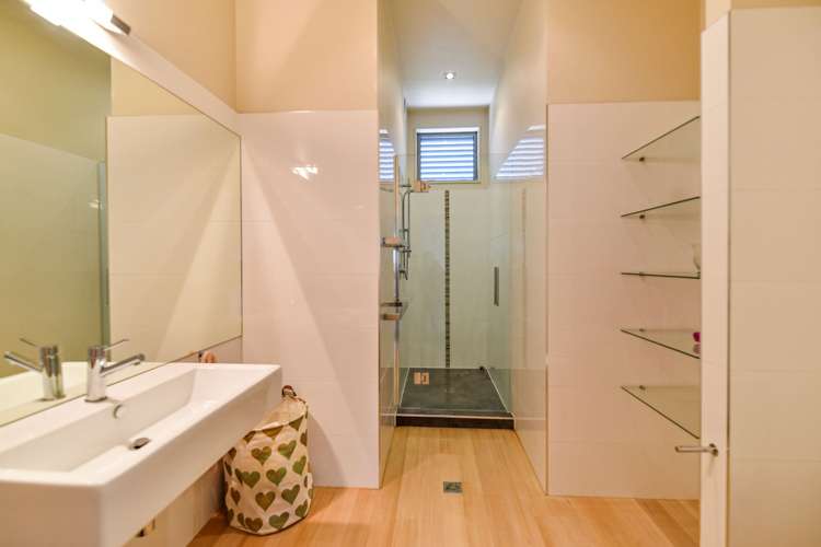 109 Beach Road Castor Bay_16